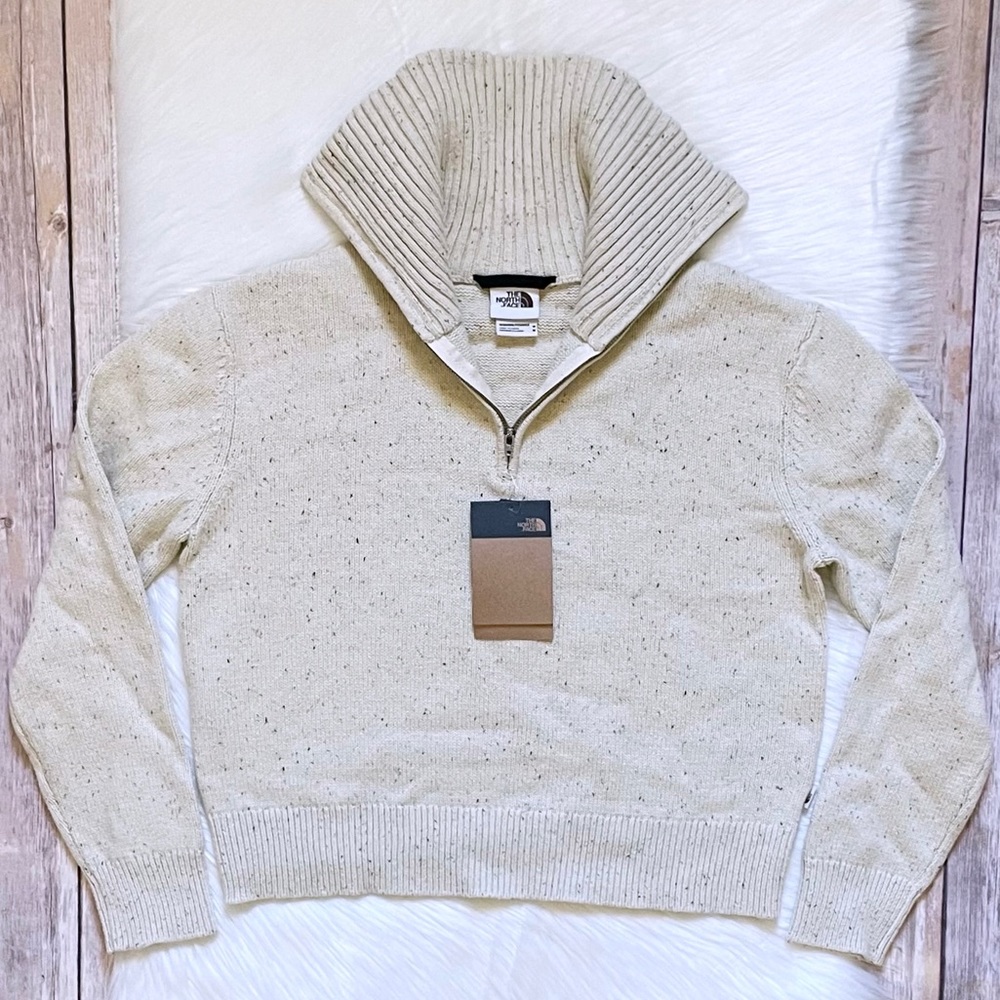 The North Face Women’s Crestview 1/4 Zip Sweater - Picture 1 of 8